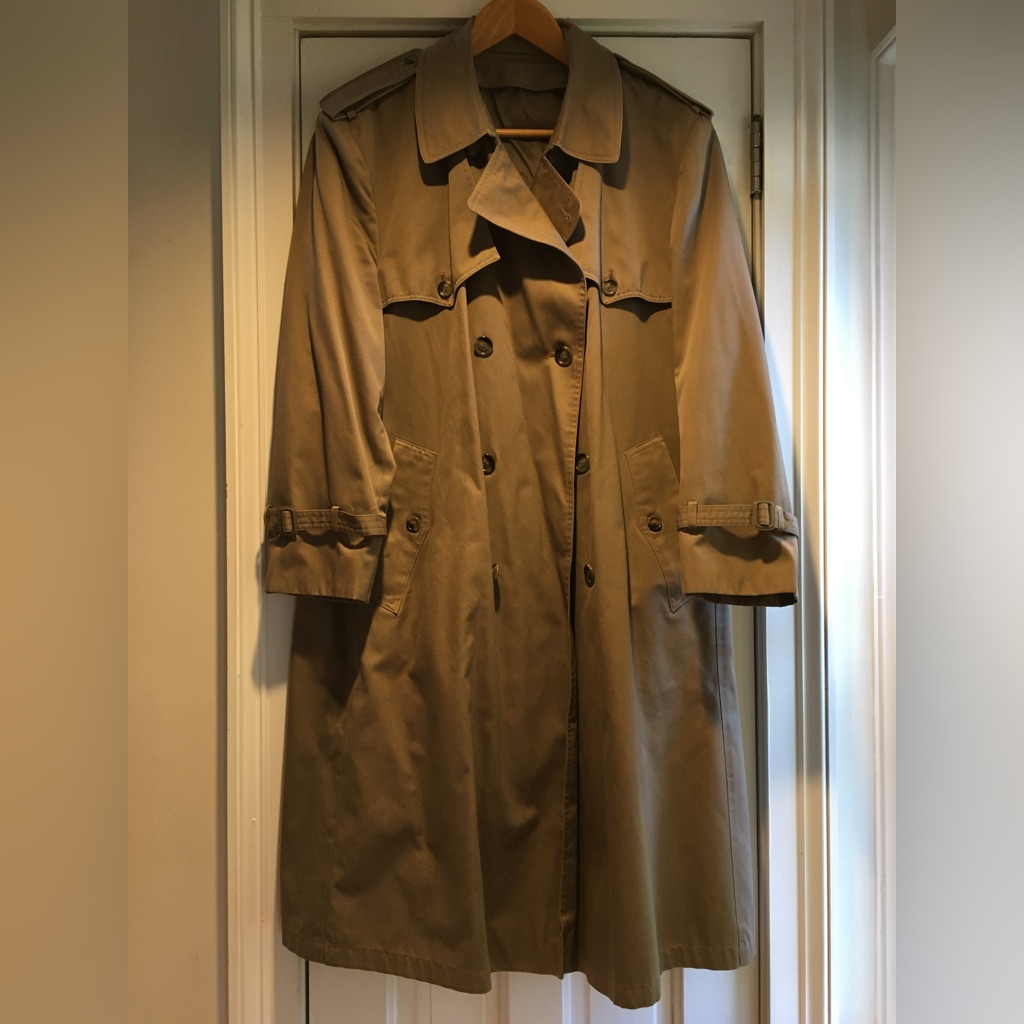 London Fog Trench/Raincoat